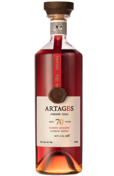 ARTAGES Aged 70 Years